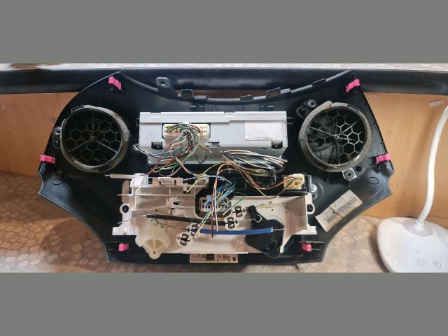 bontott TOYOTA YARIS Hátsó Ablaktörlő Motor