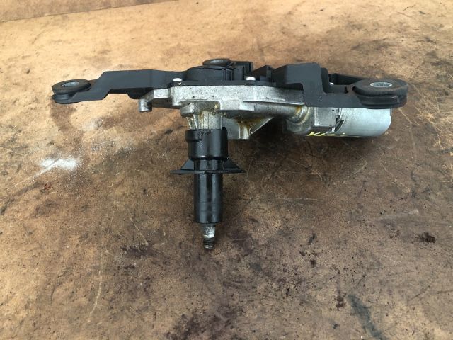 bontott TOYOTA YARIS Hátsó Ablaktörlő Motor