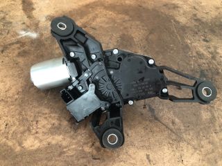 bontott TOYOTA YARIS Hátsó Ablaktörlő Motor