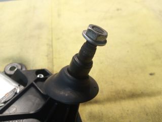 bontott TOYOTA YARIS Hátsó Ablaktörlő Motor