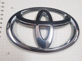 bontott TOYOTA YARIS Hátsó Embléma