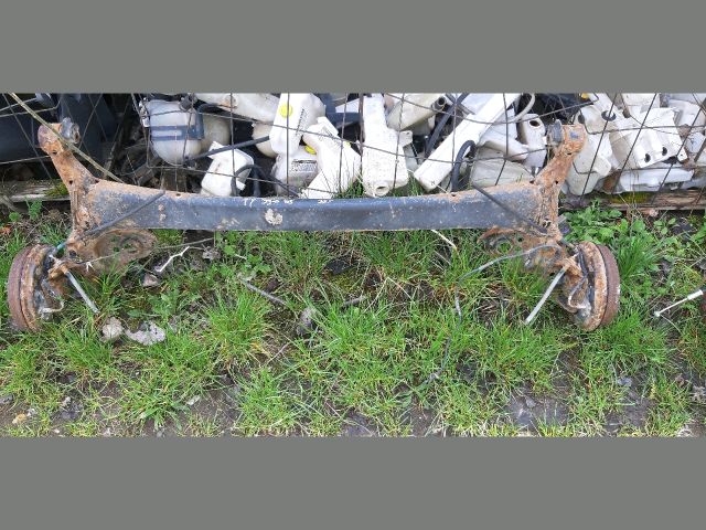 bontott TOYOTA YARIS Hátsó Híd (Dobfékes)