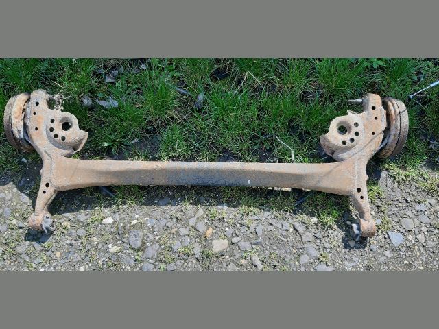 bontott TOYOTA YARIS Hátsó Híd (Dobfékes)