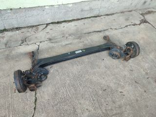 bontott TOYOTA YARIS Hátsó Híd (Dobfékes)