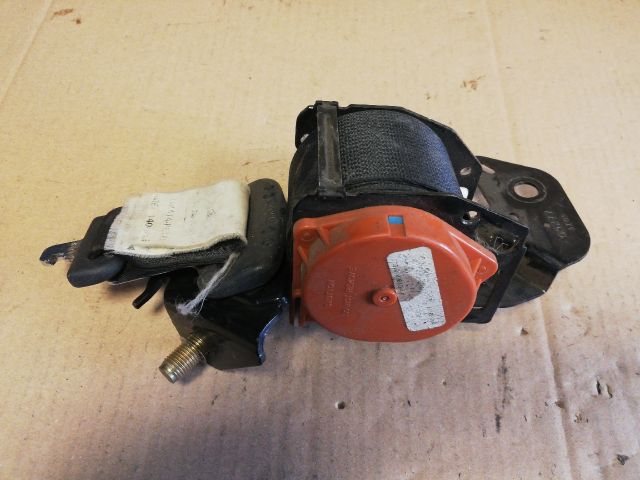 bontott TOYOTA YARIS Hátsó középső Biztonsági Öv