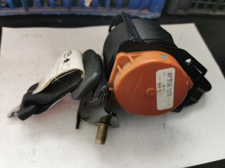 bontott TOYOTA YARIS Hátsó középső Biztonsági Öv