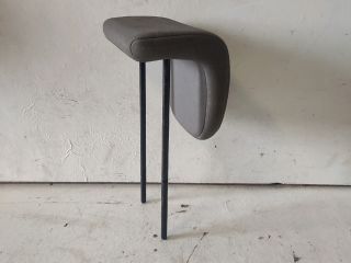 bontott TOYOTA YARIS Hátsó középső Fejtámla