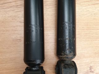 bontott TOYOTA YARIS Hátsó Lengéscsillapító Pár