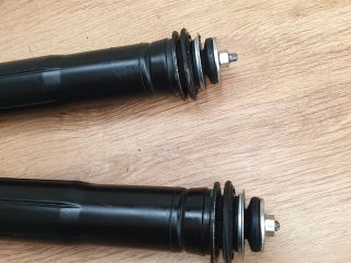 bontott TOYOTA YARIS Hátsó Lengéscsillapító Pár