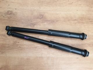 bontott TOYOTA YARIS Hátsó Lengéscsillapító Pár