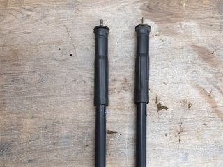 bontott TOYOTA YARIS Hátsó Lengéscsillapító Pár