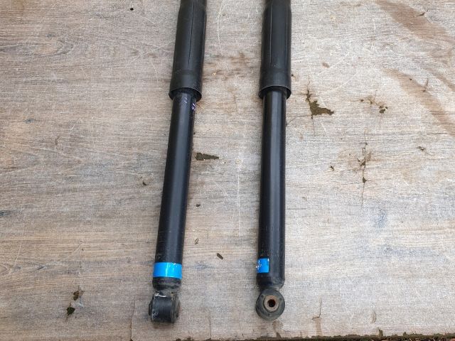 bontott TOYOTA YARIS Hátsó Lengéscsillapító Pár