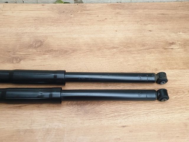 bontott TOYOTA YARIS Hátsó Lengéscsillapító Pár