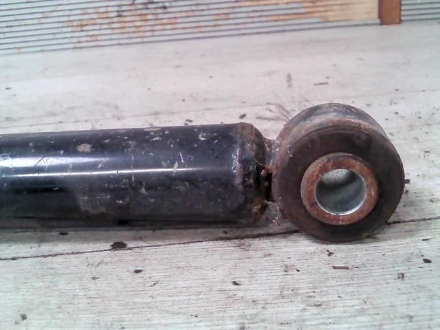 bontott TOYOTA YARIS Hátsó Lengéscsillapító (Pozíciófüggetlen)