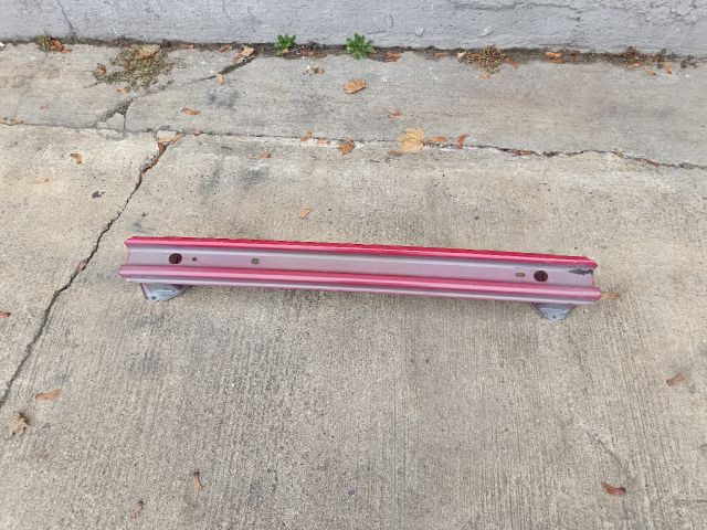 bontott TOYOTA YARIS Hátsó Lökhárító Merevítő (Fém)