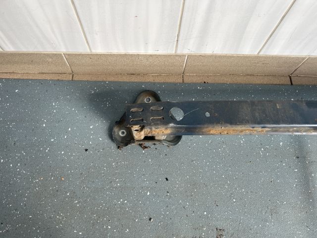 bontott TOYOTA YARIS Hátsó Lökhárító Merevítő (Fém)