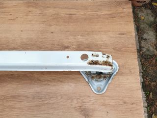 bontott TOYOTA YARIS Hátsó Lökhárító Merevítő (Fém)