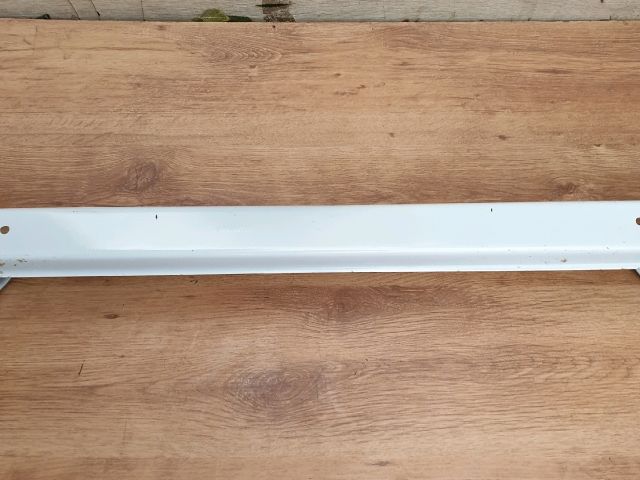 bontott TOYOTA YARIS Hátsó Lökhárító Merevítő (Fém)