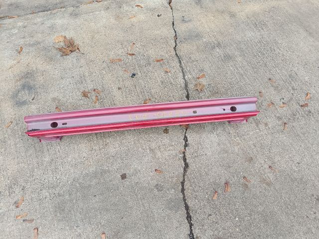 bontott TOYOTA YARIS Hátsó Lökhárító Merevítő (Fém)