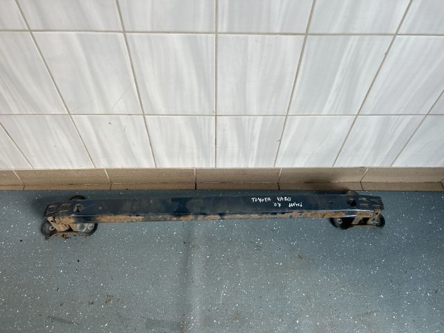 bontott TOYOTA YARIS Hátsó Lökhárító Merevítő (Fém)