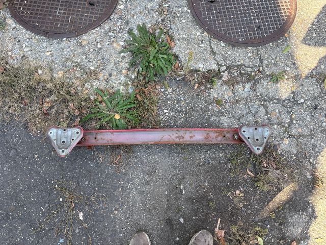 bontott TOYOTA YARIS Hátsó Lökhárító Merevítő (Fém)