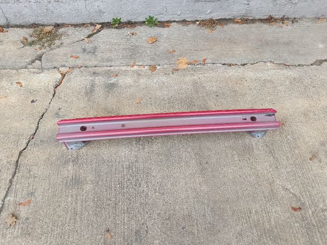 bontott TOYOTA YARIS Hátsó Lökhárító Merevítő (Fém)