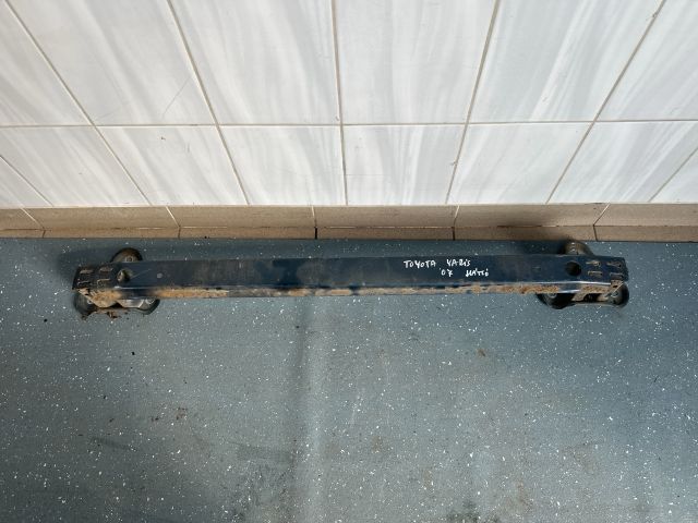 bontott TOYOTA YARIS Hátsó Lökhárító Merevítő (Fém)
