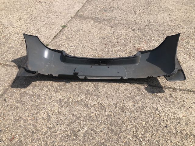 bontott TOYOTA YARIS Hátsó Lökhárító (Részeivel)