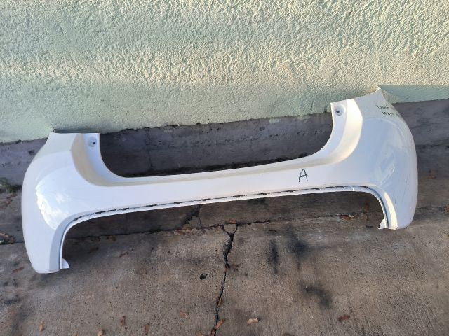 bontott TOYOTA YARIS Hátsó Lökhárító (Részeivel)