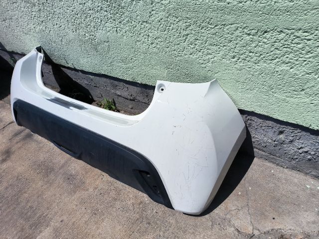 bontott TOYOTA YARIS Hátsó Lökhárító (Részeivel)