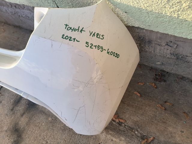 bontott TOYOTA YARIS Hátsó Lökhárító (Részeivel)