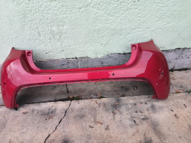 bontott TOYOTA YARIS Hátsó Lökhárító (Részeivel)