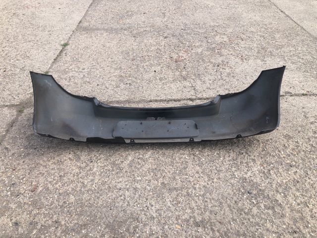 bontott TOYOTA YARIS Hátsó Lökhárító (Részeivel)