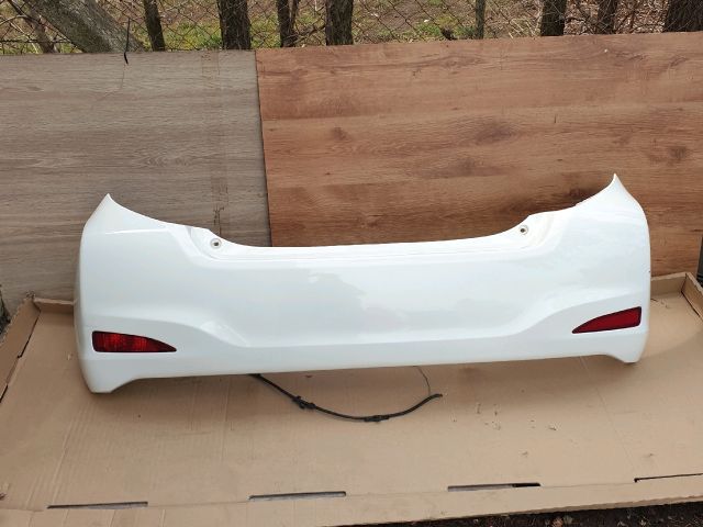 bontott TOYOTA YARIS Hátsó Lökhárító (Részeivel)