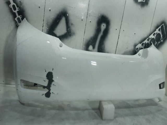 bontott TOYOTA YARIS Hátsó Lökhárító (Üresen)