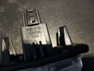 bontott TOYOTA YARIS Hátsó Rendszámtábla Világítás