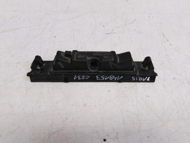 bontott TOYOTA YARIS Hátsó Rendszámtábla Világítás