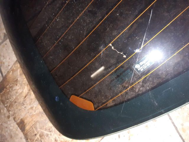 bontott TOYOTA YARIS Hátsó Szélvédő