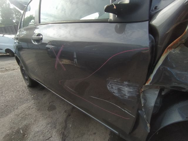 bontott TOYOTA YARIS Hátsó Szélvédő