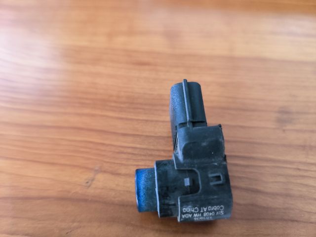 bontott TOYOTA YARIS Hátsó Tolatóradar Fej