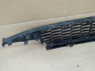 bontott TOYOTA YARIS Hűtőrács