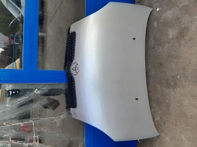 bontott TOYOTA YARIS Hűtőrács