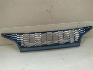 bontott TOYOTA YARIS Hűtőrács