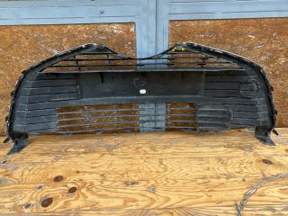 bontott TOYOTA YARIS Hűtőrács