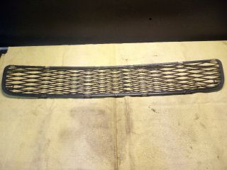 bontott TOYOTA YARIS Hűtőrács