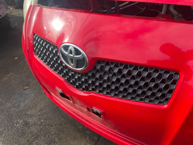 bontott TOYOTA YARIS Hűtőrács