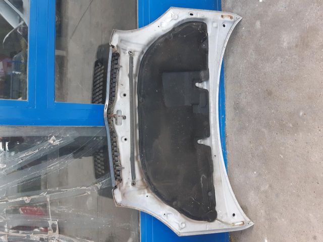 bontott TOYOTA YARIS Hűtőrács