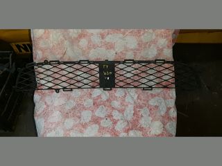 bontott TOYOTA YARIS Hűtőrács