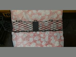 bontott TOYOTA YARIS Hűtőrács