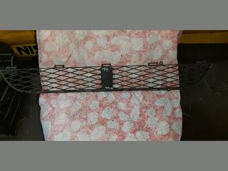 bontott TOYOTA YARIS Hűtőrács